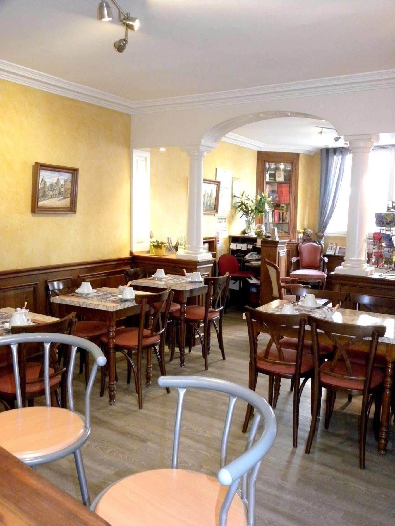 Hotel Du Chateau Витре Экстерьер фото